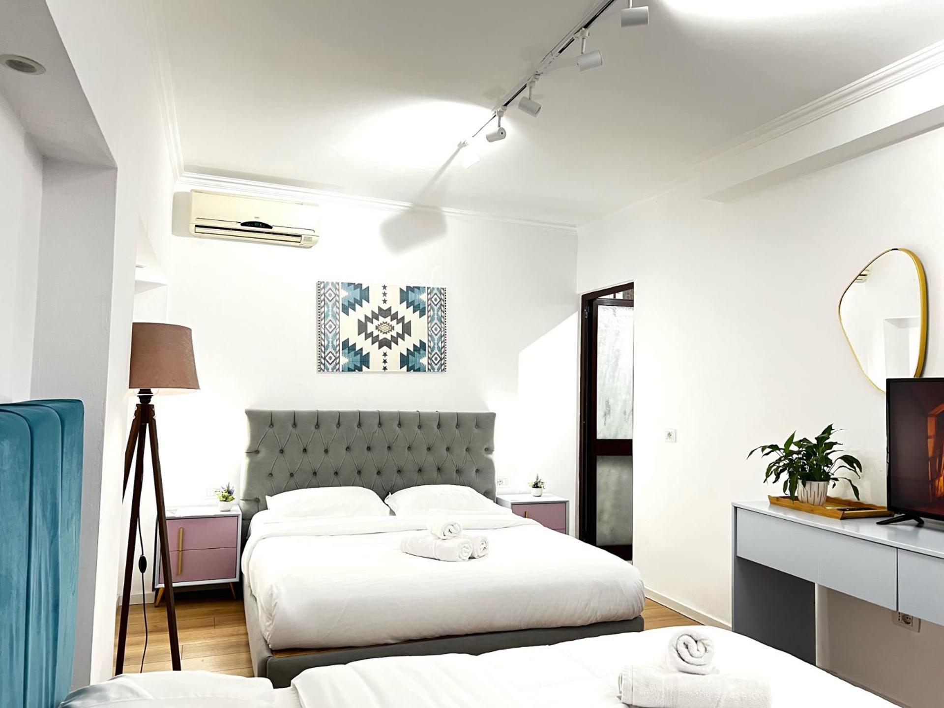 Tirana Square Hotel ภายนอก รูปภาพ