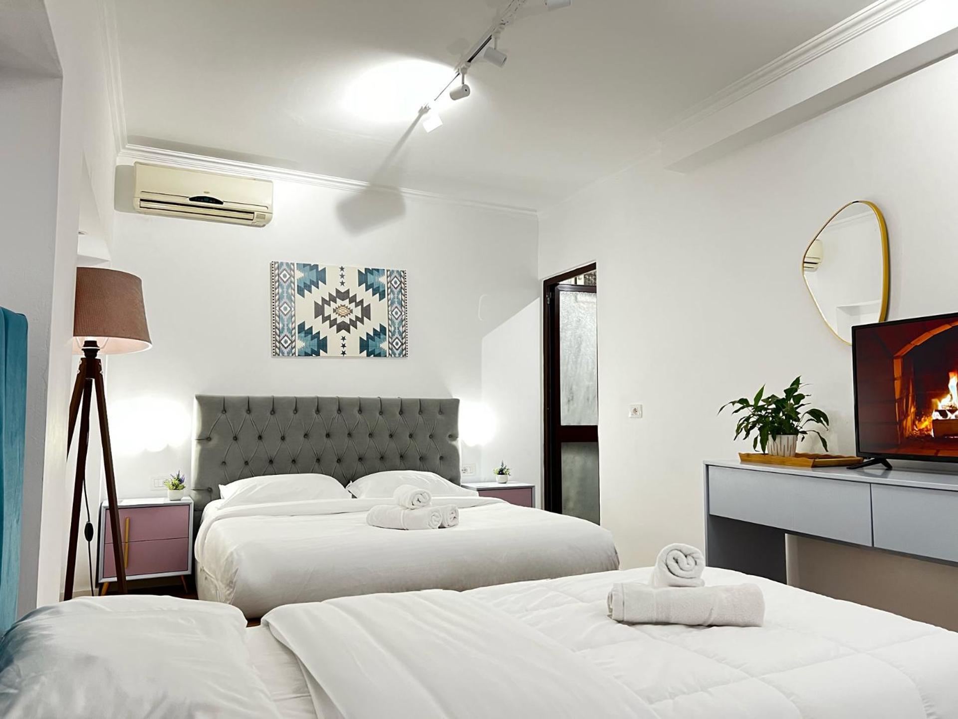 Tirana Square Hotel ภายนอก รูปภาพ