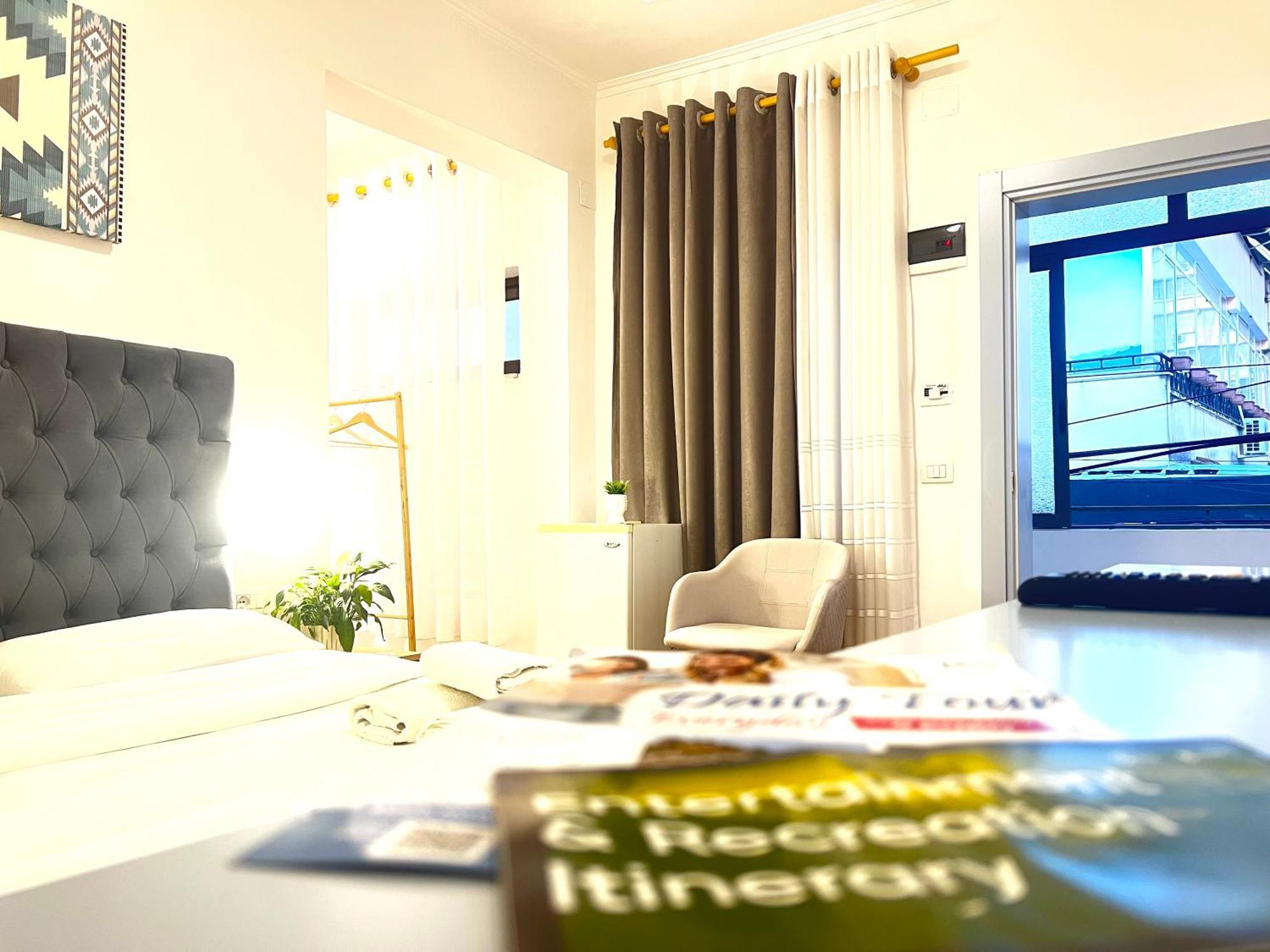 Tirana Square Hotel ภายนอก รูปภาพ